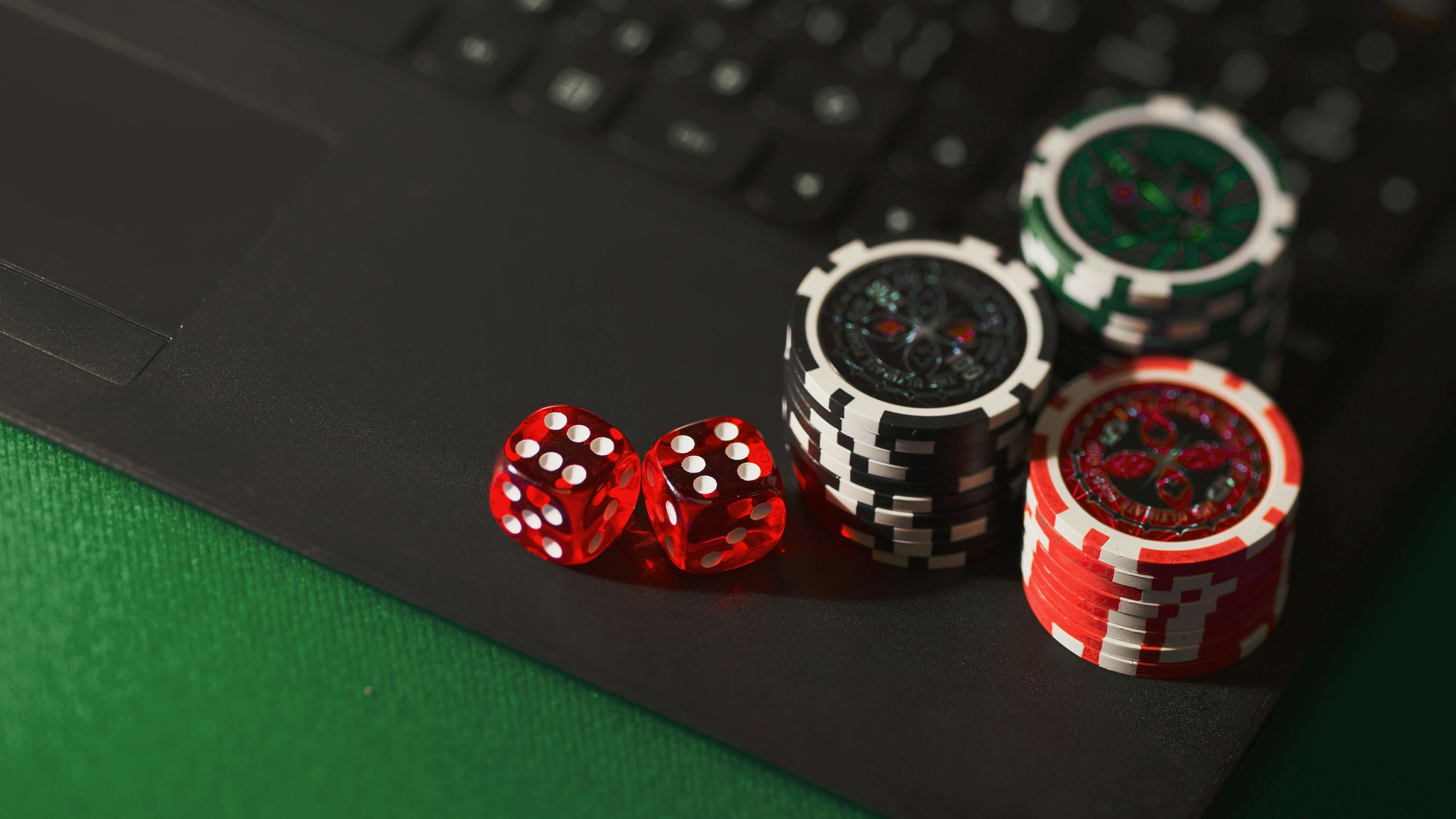 Filipino player joining a live roulette table on free bonus mobile browser